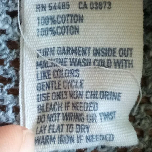 AEO Lightweight 3/4 Sleeved Henley Sweater - Picture 8 of 11